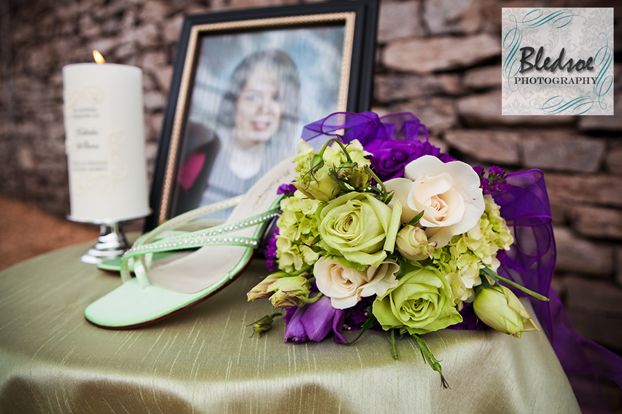 Memorial table for a bridesmaid at Knoxville Botanical Gardens wedding.