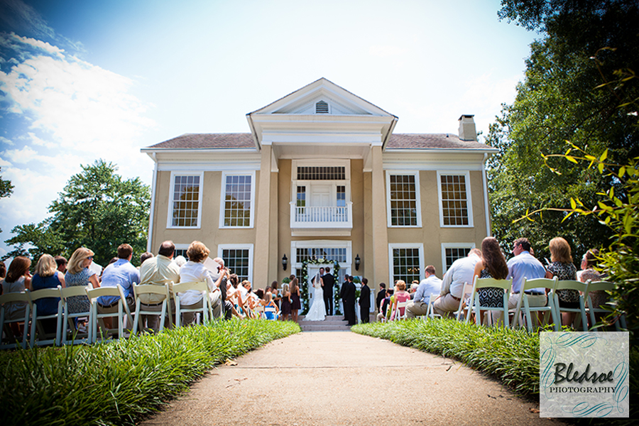 Wedding at The Dent House in Chattanooga, TN. © Bledsoe Photography