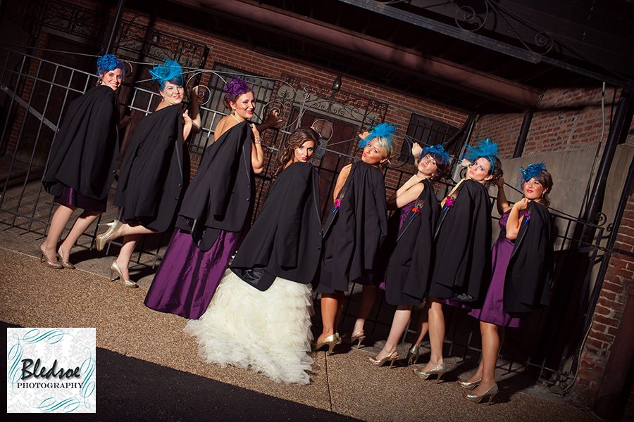 Wedding photos in Printers Alley, Nashville. ©Bledsoe Photography