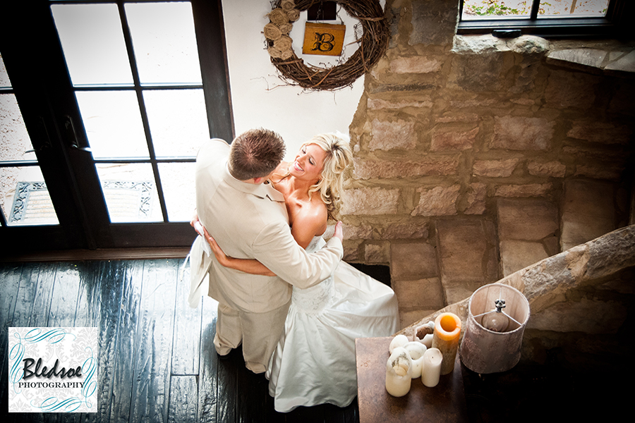 First sight for bride and groom on staircase at Chateau Selah © Bledsoe Photography Knoxville