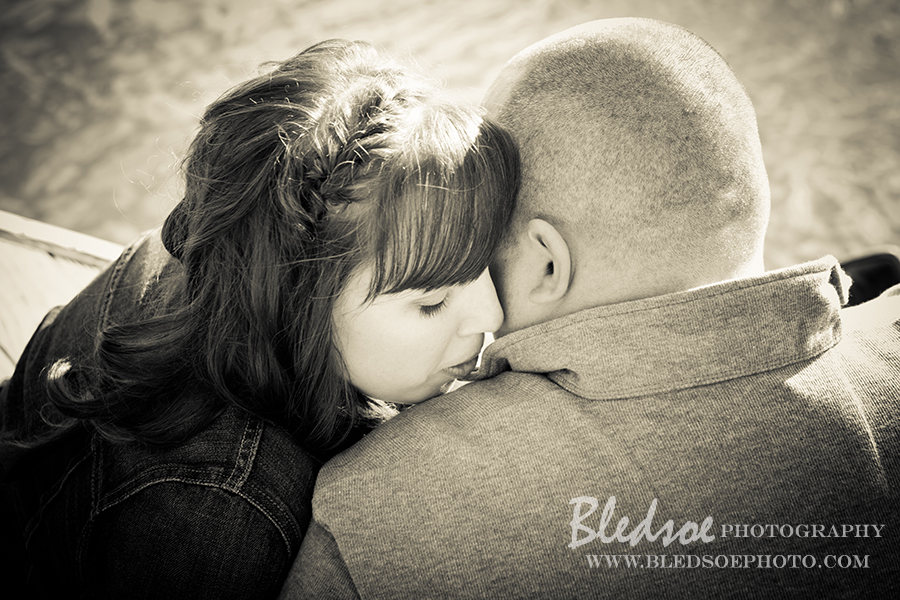 Engagement photo session at Melton Hill Lake © Bledsoe Photography