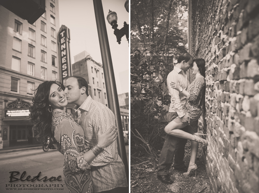 downtown knoxville Tennessee Theatre engagement photo session © Bledsoe Photography