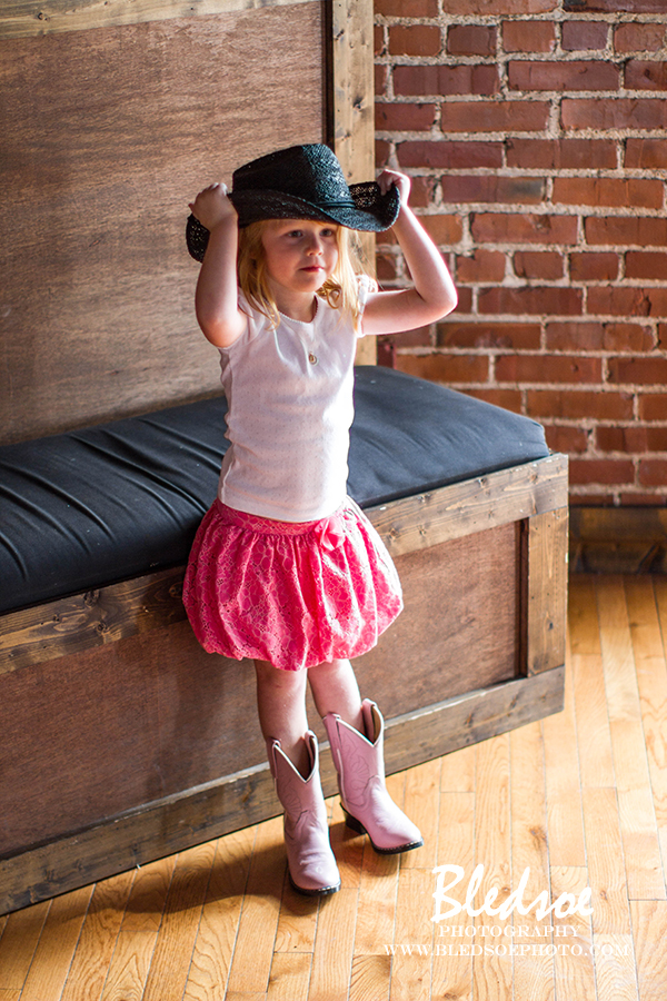 nashville-wedding-cannery-one-cowgirl-flowergirl-pink-cowboy-boots