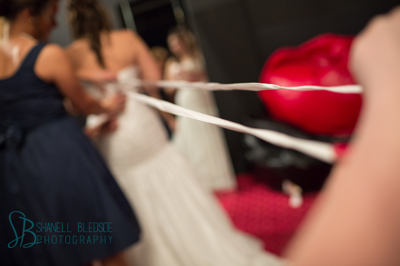 Old Hollywood glam art deco wedding at Capitol Theatre in Maryville, TN. bride getting ready