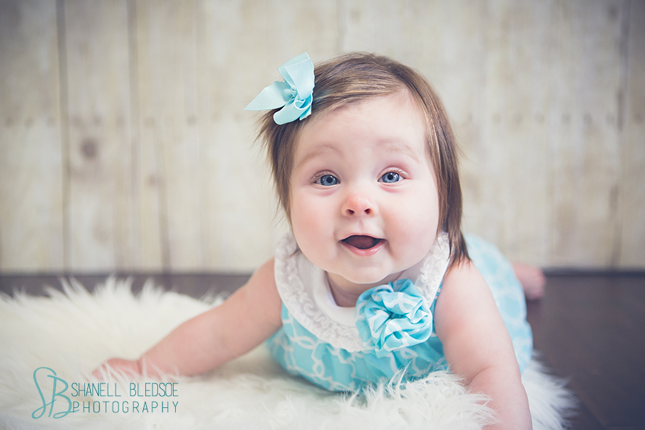 6 month baby girl photos portraits in knoxville, TN, vintage barn wood