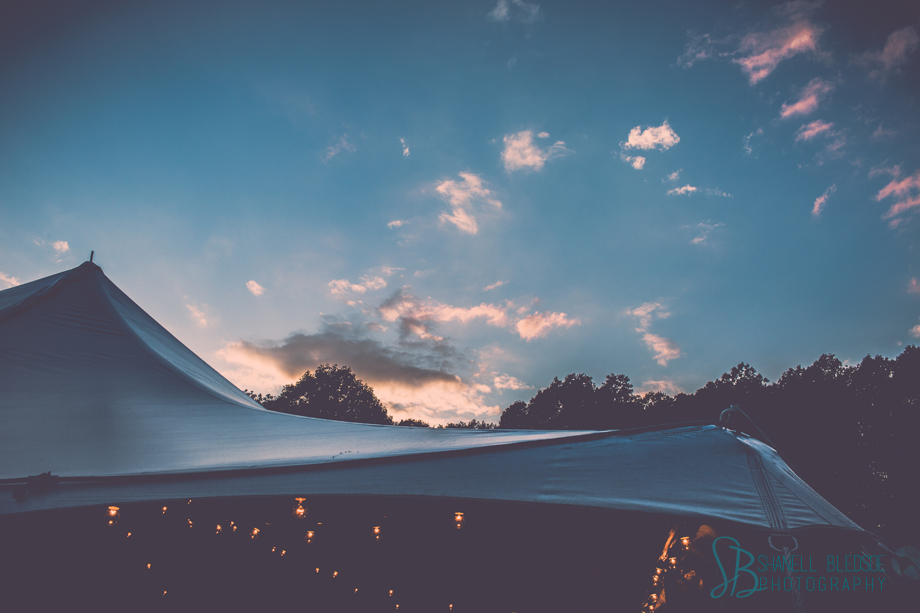 knoxville-wedding-reception-museum_of_appalachia_tent_sunset