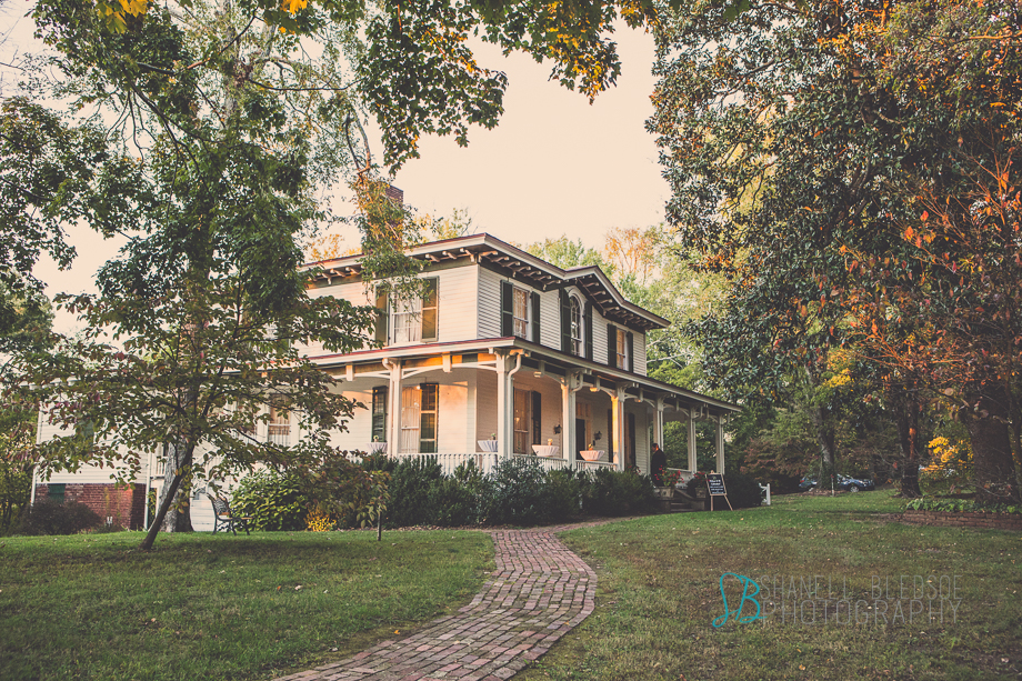 Knoxville wedding reception, mabry-hazen house, shanell bledsoe photography, sunset