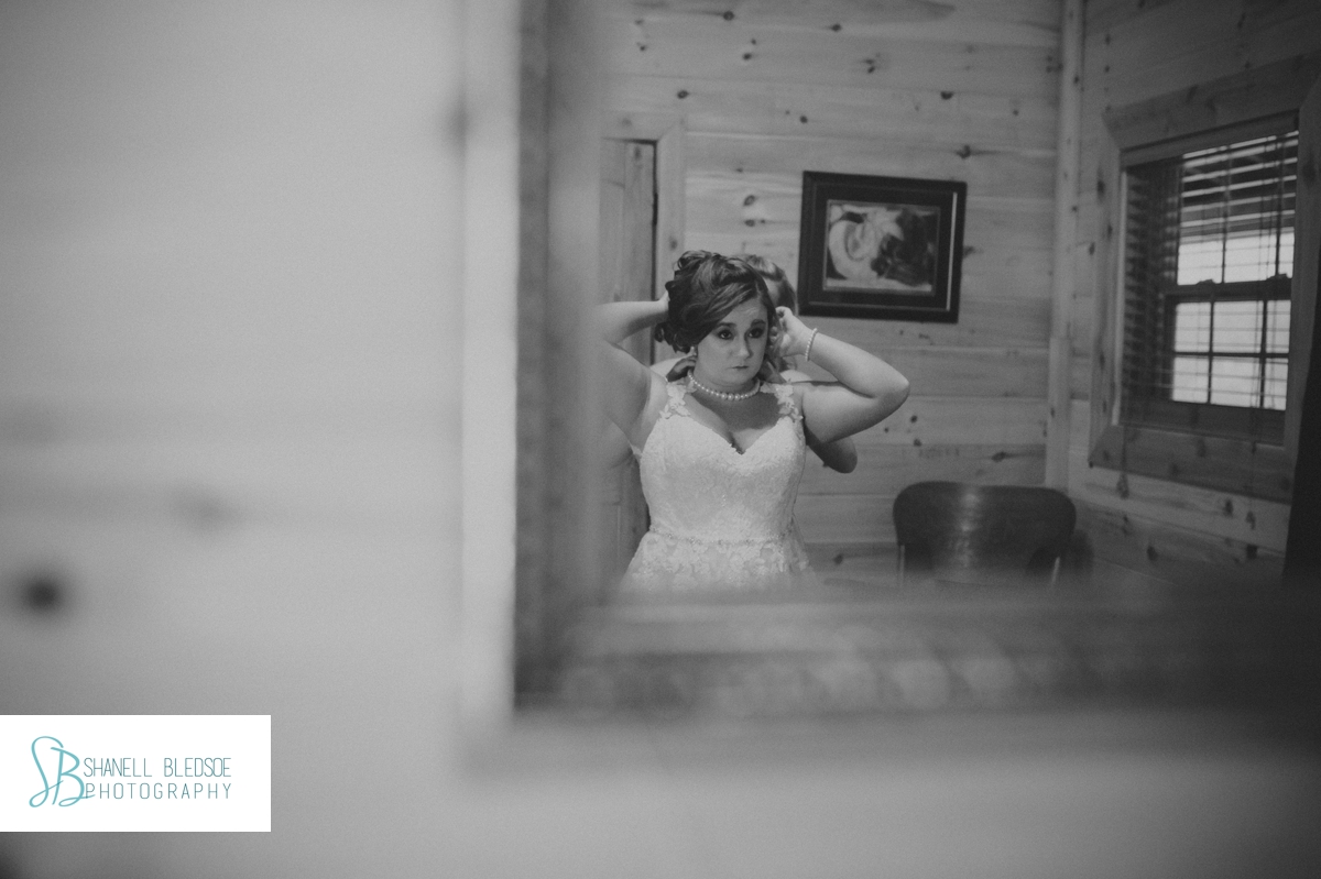 bride-reflection-in-mirror