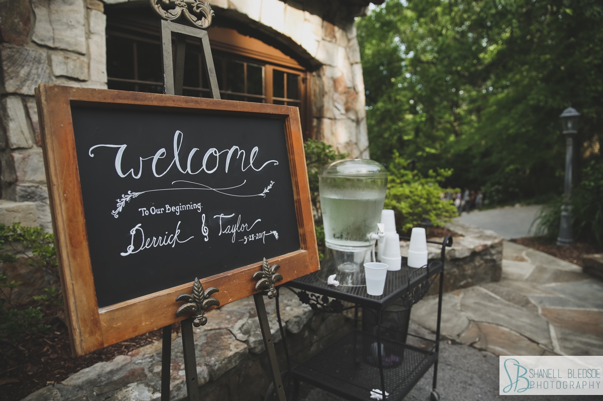 Welcome chalkboard sign at wedding at Grandview