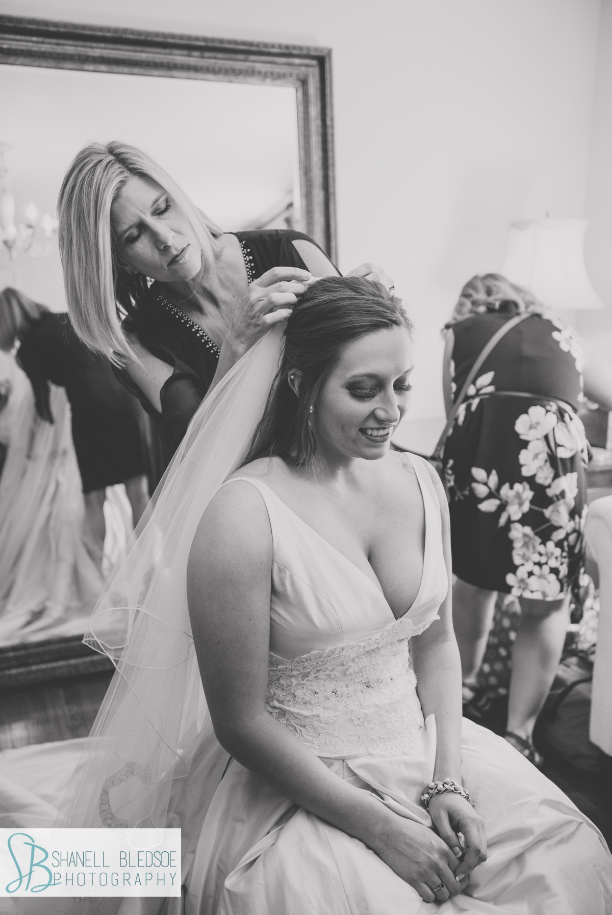 mother putting veil in bride's hair at grandview wedding lookout mountain