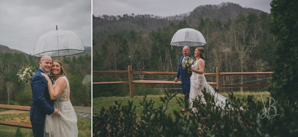 rainy wedding in the Smoky Mountains