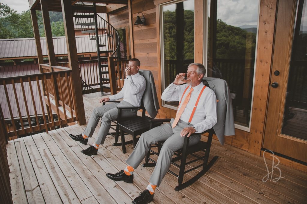 cabin wedding in east Tennessee