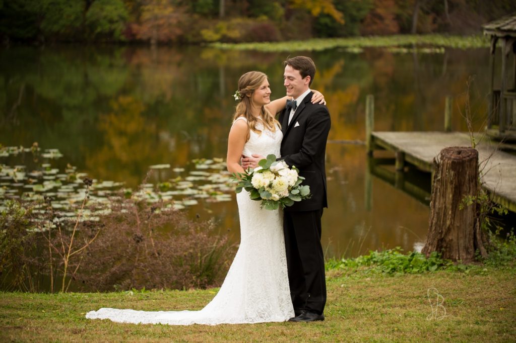 Hollyfield Manor waterfront wedding Manquin VA