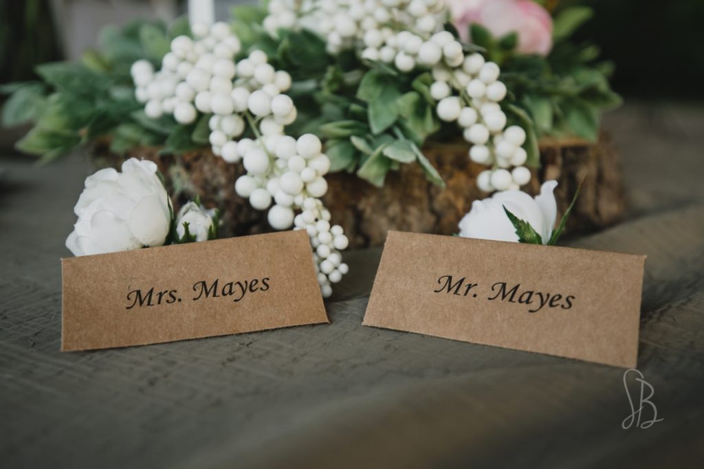 bride and groom table place cards