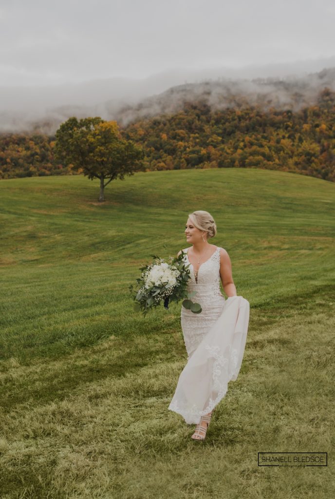 foggy fall wedding in east Tennessee mountains