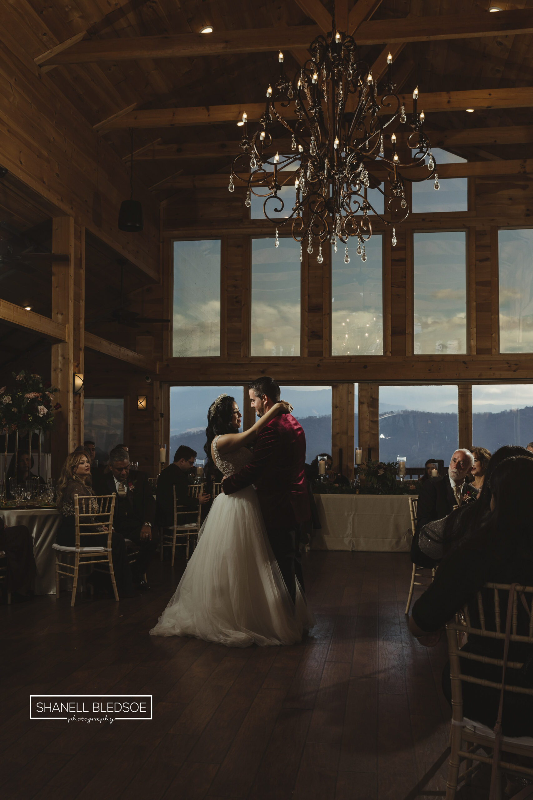 winter destination wedding in Tennessee mountains