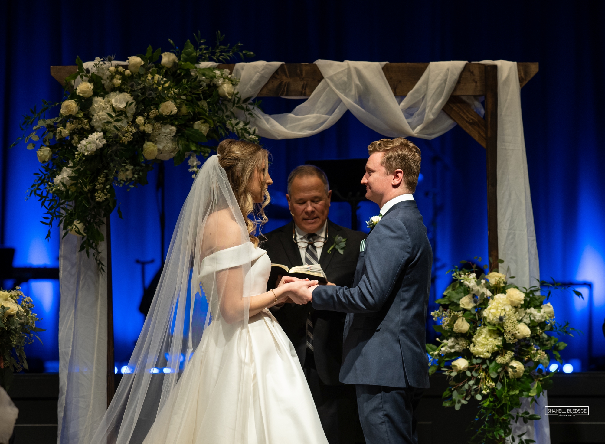 wedding ceremony at Shoreline Church Knoxville