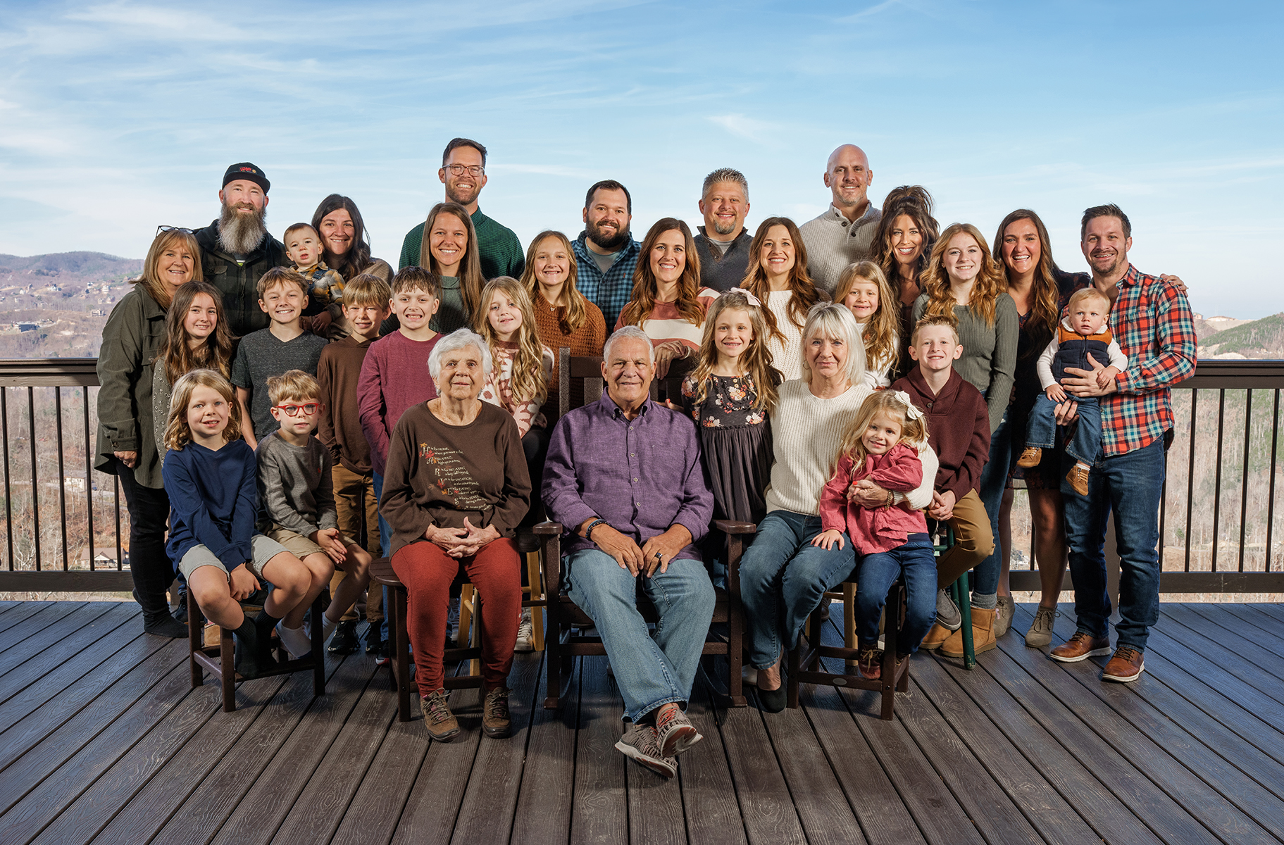 Extended family reunion portraits in a Smoky Mountain cabin