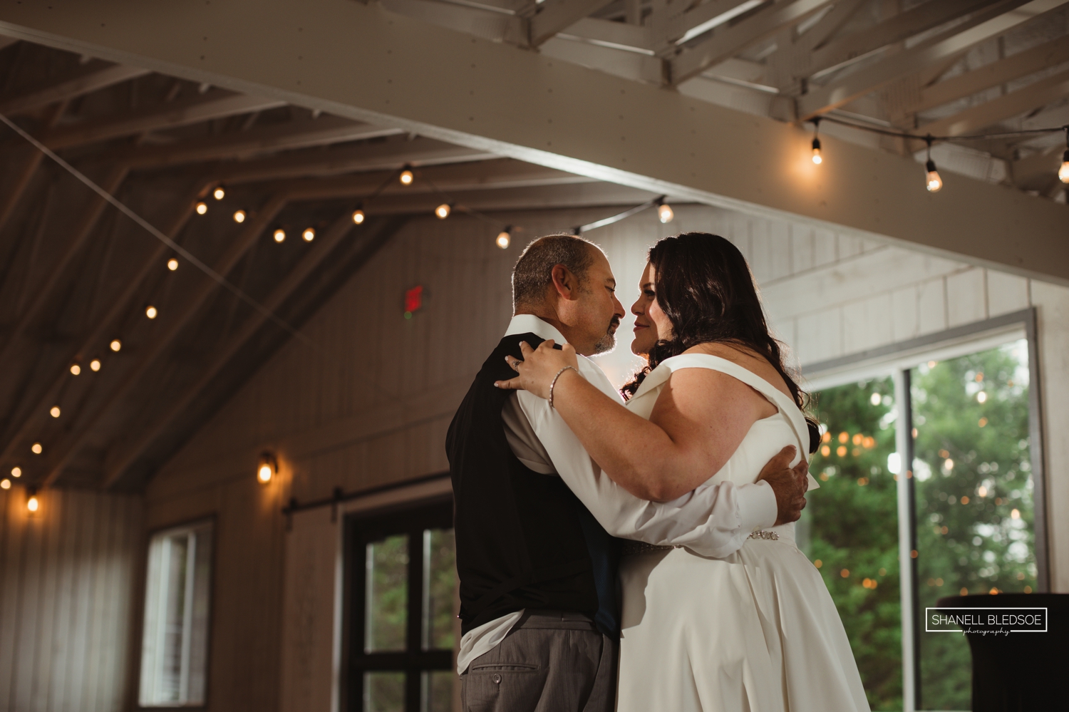 Bride and groom's first dance inside the Manor at Willow Ridge Event Center
